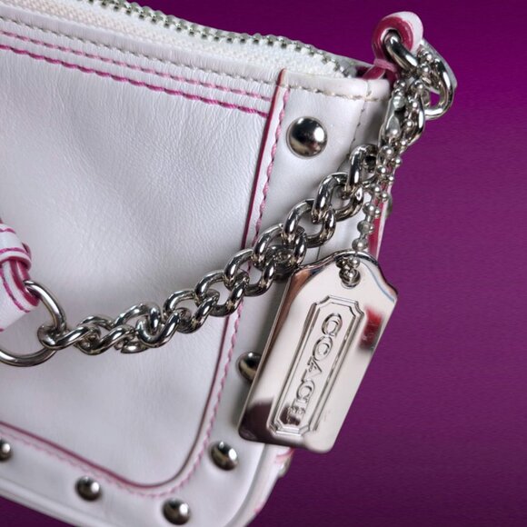 RARE Vintage COACH Valentines Heart bag and wristlet Set - Picture 6 of 14